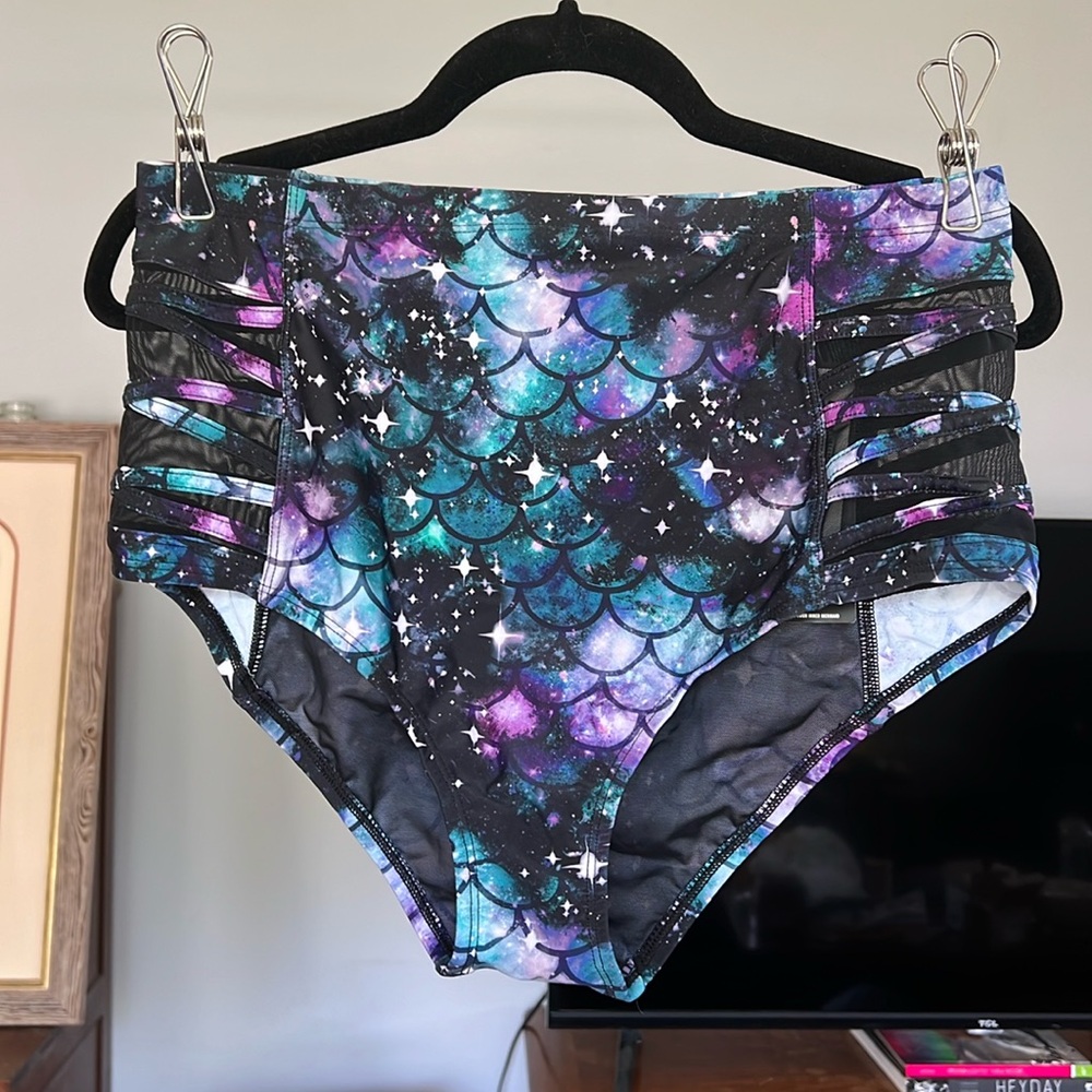 Torrid Galactic Space Mermaid swim bottoms NWT size 1